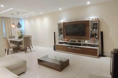 Apartamento à venda com 116m², 3 quartos e sem vaga