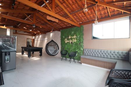 Casa à venda com 194m², 4 quartos e 2 vagasÁrea Externa