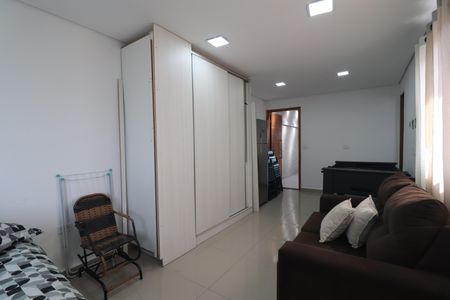 Casa à venda com 194m², 4 quartos e 2 vagasSuíte 2