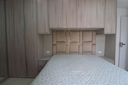 Casa à venda com 194m², 4 quartos e 2 vagasSuíte 1