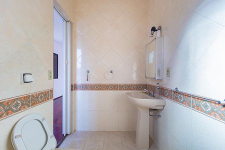 Casa à venda com 286m², 3 quartos e 2 vagas Casa à venda com 286m², 3 quartos e 2 vagasBanheiro - Suíte