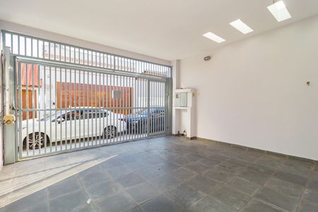 Casa à venda com 286m², 3 quartos e 2 vagas Casa à venda com 286m², 3 quartos e 2 vagasGaragem