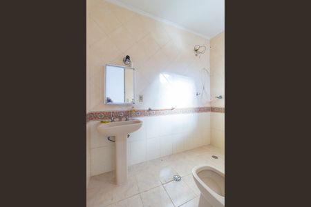 Casa à venda com 286m², 3 quartos e 2 vagas Casa à venda com 286m², 3 quartos e 2 vagasBanheiro - Suíte