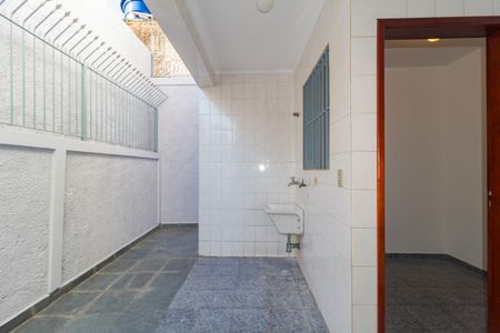 Casa à venda com 286m², 3 quartos e 2 vagas Casa à venda com 286m², 3 quartos e 2 vagasÁrea de Serviço