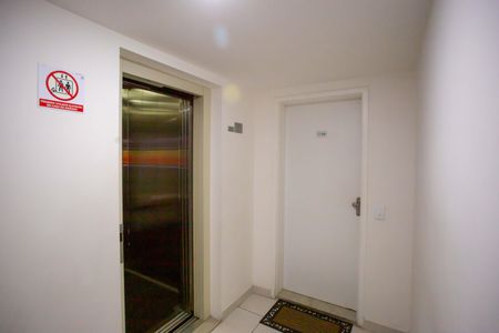 Apartamento à venda com 92m², 2 quartos e 2 vagasHall de entrada