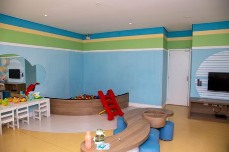 Apartamento à venda com 92m², 2 quartos e 2 vagas Apartamento à venda com 92m², 2 quartos e 2 vagasBrinquedoteca