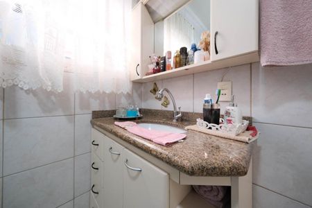 Casa à venda com 130m², 3 quartos e 1 vagaBanheiro