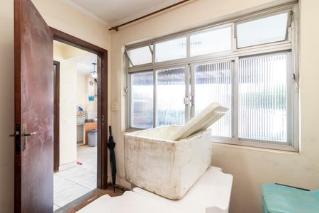 Casa à venda com 320m², 5 quartos e 3 vagas Casa à venda com 320m², 5 quartos e 3 vagasQuarto de Serviço