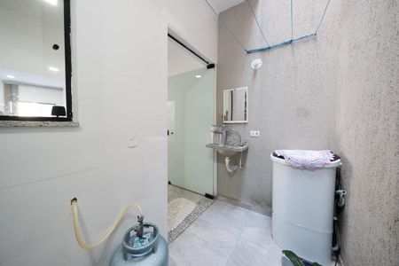 Casa à venda com 75m², 2 quartos e 1 vagaÁrea de Serviço