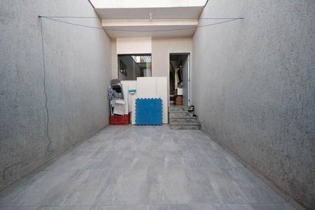 Casa à venda com 75m², 2 quartos e 1 vagaGaragem
