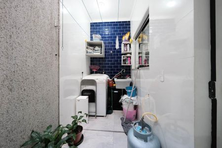 Casa à venda com 75m², 2 quartos e 1 vagaÁrea de Serviço