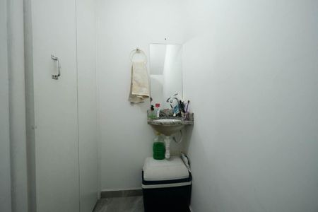 Casa à venda com 75m², 2 quartos e 1 vagaLavabo