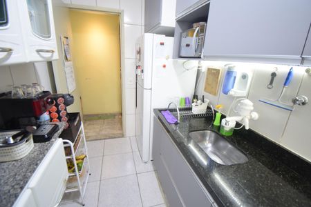 Apartamento à venda com 55m², 2 quartos e 2 vagasCozinha