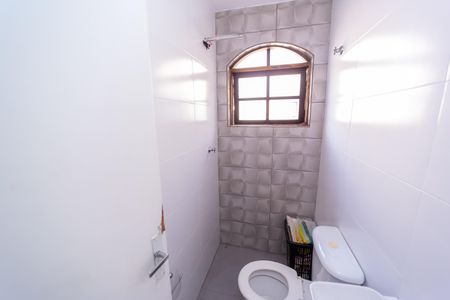 Casa à venda com 300m², 3 quartos e 2 vagas Casa à venda com 300m², 3 quartos e 2 vagasBanheiro Edícula