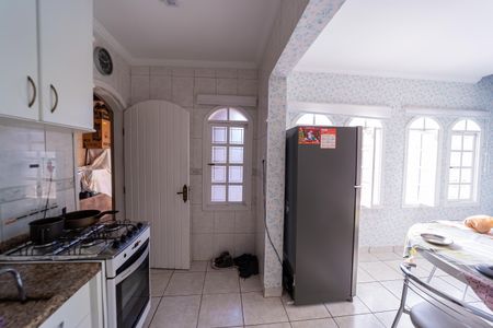 Casa à venda com 300m², 3 quartos e 2 vagas Casa à venda com 300m², 3 quartos e 2 vagasCozinha