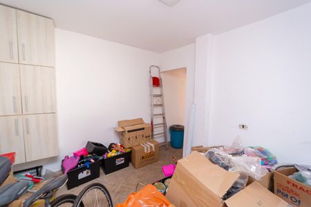 Casa à venda com 300m², 3 quartos e 2 vagas Casa à venda com 300m², 3 quartos e 2 vagasEdícula