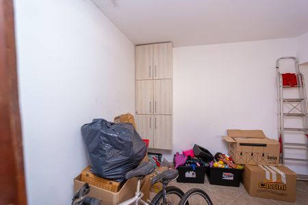 Casa à venda com 300m², 3 quartos e 2 vagas Casa à venda com 300m², 3 quartos e 2 vagasEdícula