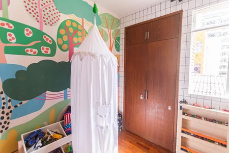 Apartamento à venda com 150m², 4 quartos e 4 vagas Apartamento à venda com 150m², 4 quartos e 4 vagasQuarto 4