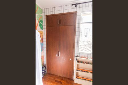 Apartamento à venda com 150m², 4 quartos e 4 vagas Apartamento à venda com 150m², 4 quartos e 4 vagasArmário do Quarto 4