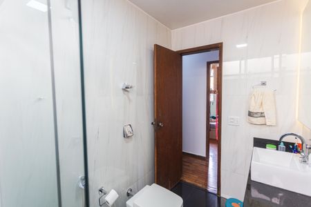 Apartamento à venda com 150m², 4 quartos e 4 vagas Apartamento à venda com 150m², 4 quartos e 4 vagasBanheiro Social