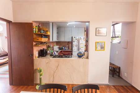 Apartamento à venda com 150m², 4 quartos e 4 vagas Apartamento à venda com 150m², 4 quartos e 4 vagasCozinha