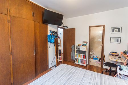Apartamento à venda com 150m², 4 quartos e 4 vagas Apartamento à venda com 150m², 4 quartos e 4 vagasSuíte