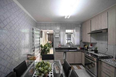 Casa à venda com 140m², 2 quartos e 2 vagas Casa à venda com 140m², 2 quartos e 2 vagasCozinha