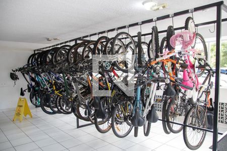 Apartamento à venda com 46m², 2 quartos e 1 vaga Apartamento à venda com 46m², 2 quartos e 1 vagaÁrea comum - Bicicletario