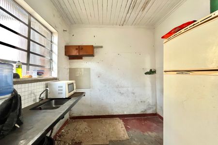Casa à venda com 280m², 2 quartos e 6 vagas Casa à venda com 280m², 2 quartos e 6 vagasCozinha