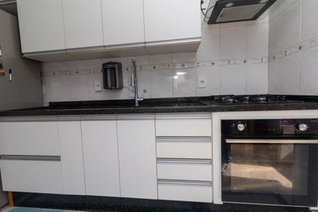 Apartamento à venda com 55m², 2 quartos e 1 vaga Apartamento à venda com 55m², 2 quartos e 1 vagaCozinha