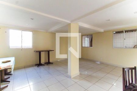 Apartamento à venda com 55m², 2 quartos e 1 vaga Apartamento à venda com 55m², 2 quartos e 1 vagaÁrea comum - Salão de festas