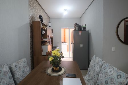 Casa à venda com 73m², 3 quartos e 2 vagasCozinha