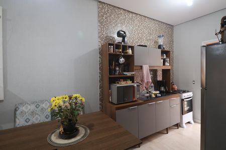 Casa à venda com 73m², 3 quartos e 2 vagasCozinha