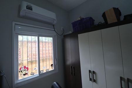 Casa à venda com 73m², 3 quartos e 2 vagasQuarto 2