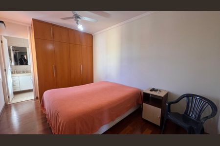 Casa de condomínio à venda com 132m², 3 quartos e 2 vagas Casa de condomínio à venda com 132m², 3 quartos e 2 vagasSuíte