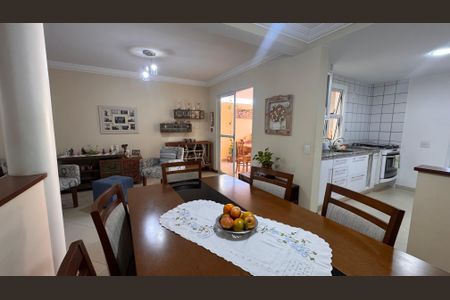 Casa de condomínio à venda com 132m², 3 quartos e 2 vagas Casa de condomínio à venda com 132m², 3 quartos e 2 vagasSala de Jantar