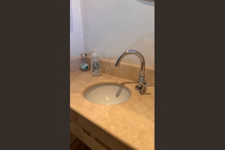 Casa de condomínio à venda com 132m², 3 quartos e 2 vagas Casa de condomínio à venda com 132m², 3 quartos e 2 vagasLavabo