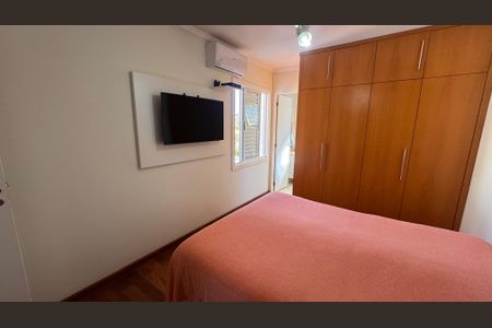 Casa de condomínio à venda com 132m², 3 quartos e 2 vagas Casa de condomínio à venda com 132m², 3 quartos e 2 vagasSuíte