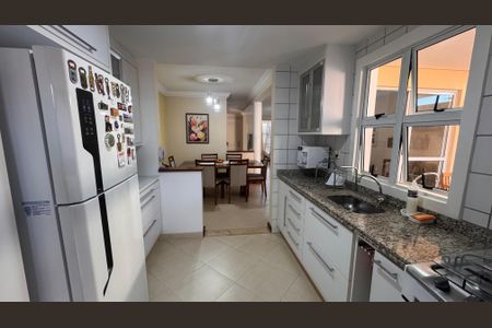 Casa de condomínio à venda com 132m², 3 quartos e 2 vagas Casa de condomínio à venda com 132m², 3 quartos e 2 vagasCozinha