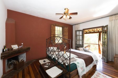 Casa de condomínio à venda com 559m², 5 quartos e 4 vagas Casa de condomínio à venda com 559m², 5 quartos e 4 vagasSuíte 3