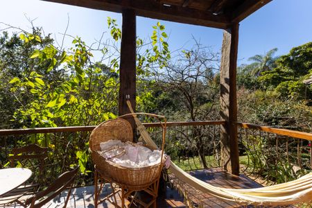 Casa de condomínio à venda com 559m², 5 quartos e 4 vagas Casa de condomínio à venda com 559m², 5 quartos e 4 vagasVaranda do Quarto 1