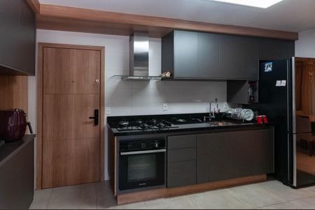 Apartamento para alugar com 130m², 3 quartos e 2 vagas Apartamento para alugar com 130m², 3 quartos e 2 vagasCozinha