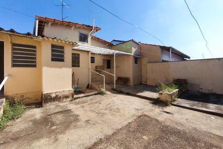 Casa à venda com 110m², 2 quartos e 3 vagasQuintal