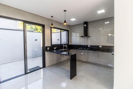 Apartamento à venda com 140m², 2 quartos e 4 vagas Apartamento à venda com 140m², 2 quartos e 4 vagasCozinha