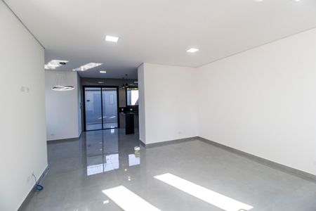 Apartamento à venda com 140m², 2 quartos e 4 vagas Apartamento à venda com 140m², 2 quartos e 4 vagasSala