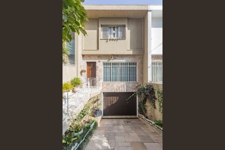 Casa à venda com 210m², 3 quartos e 5 vagasFachada