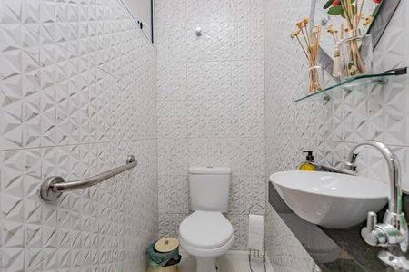 Casa à venda com 210m², 3 quartos e 5 vagasLavabo