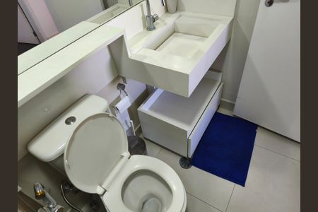 Apartamento à venda com 70m², 2 quartos e 1 vaga Apartamento à venda com 70m², 2 quartos e 1 vagaBanheiro