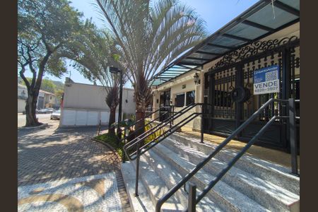 Apartamento à venda com 70m², 2 quartos e 1 vaga Apartamento à venda com 70m², 2 quartos e 1 vagaFachada + Plaquinha