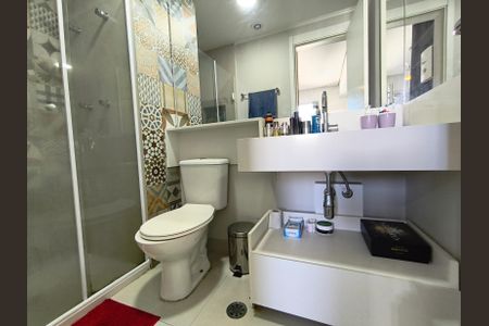 Apartamento à venda com 70m², 2 quartos e 1 vaga Apartamento à venda com 70m², 2 quartos e 1 vagaBanheiro da Suíte